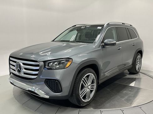 Certified 2024 Mercedes-Benz GLS 450 4MATIC image 3