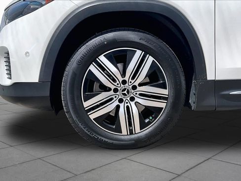 Certified 2023 Mercedes-Benz EQB 300 4MATIC w/ Exclusive Package image 10