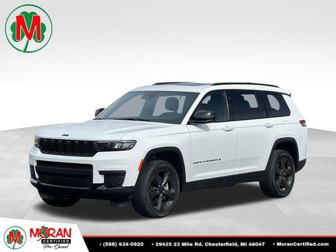 Used 2024 Jeep Grand Cherokee L Altitude AWD/4WD image 1
