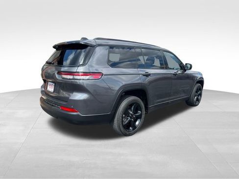 Used 2022 Jeep Grand Cherokee L Laredo AWD/4WD image 7
