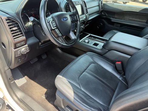 Used 2018 Ford Expedition Limited w/ Equipment Group 301A RWD image 14