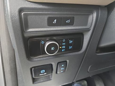 Used 2024 Ford Expedition Max Limited image 44