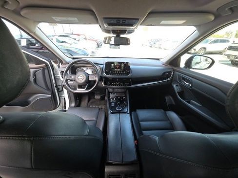 Used 2023 Nissan Rogue SL w/ SL Premium Package image 27