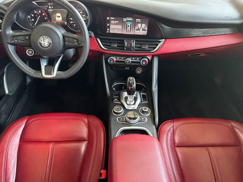 Used 2021 Alfa Romeo Giulia Sprint w/ Nero Edizione RWD image 13