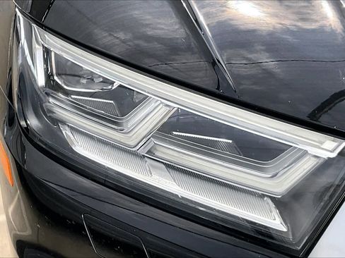 Used 2018 Audi Q5 2.0T Premium Plus w/ Premium Plus Package image 26