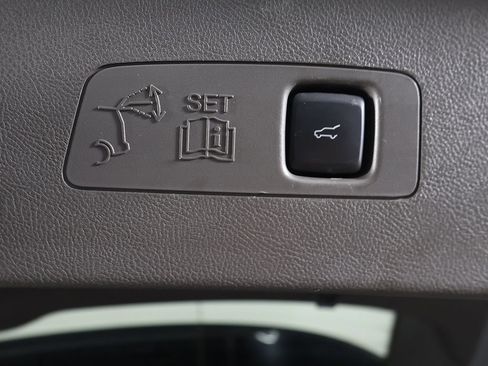 Used 2023 Lincoln Corsair Reserve w/ Equipment Group 201A FWD image 24
