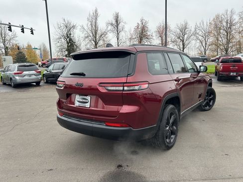 Certified 2023 Jeep Grand Cherokee L Laredo image 7
