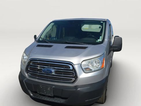 Used 2015 Ford Transit 350 XLT RWD image 2