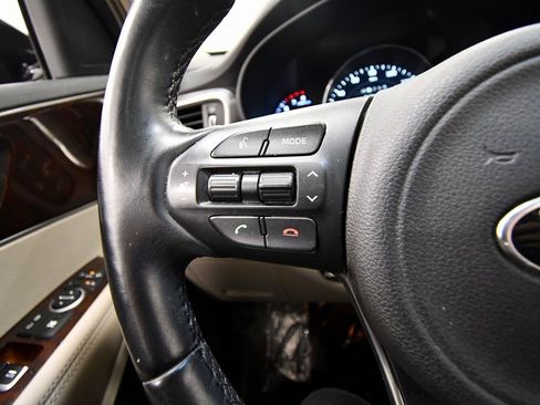 Used 2017 Kia Sorento EX w/ EX Advanced Touring Package image 20