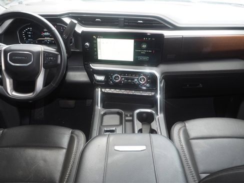 Used 2024 GMC Sierra 3500 Denali w/ Denali Reserve Package image 18