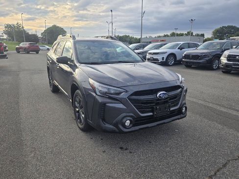 Used 2023 Subaru Outback Onyx Edition XT AWD/4WD image 1