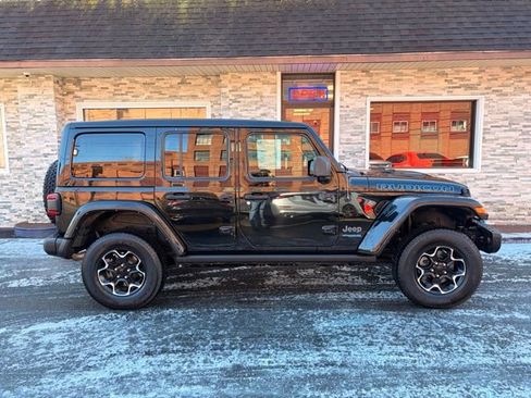 Used 2021 Jeep Wrangler Unlimited Rubicon 4xe w/ Steel Bumper Group AWD/4WD image 4
