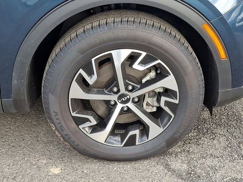 Certified 2023 Kia Sportage EX image 8