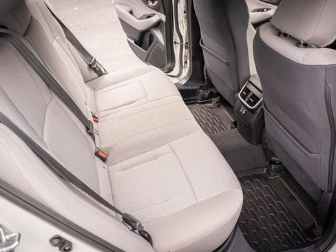 Used 2024 Subaru Legacy Premium image 29