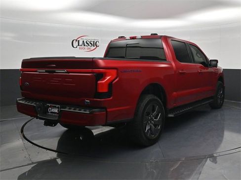 Used 2022 Ford F150 Lightning Lariat image 7