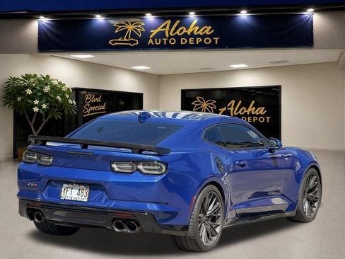 Used 2020 Chevrolet Camaro ZL1 RWD image 5