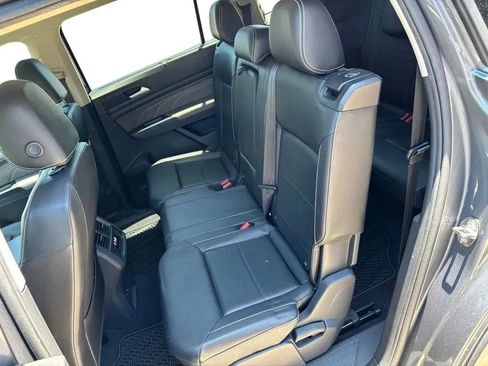 Used 2023 Volkswagen Atlas SE FWD image 23