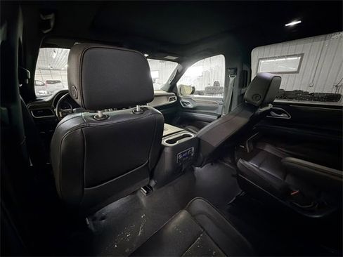 Used 2021 Chevrolet Suburban High Country image 9