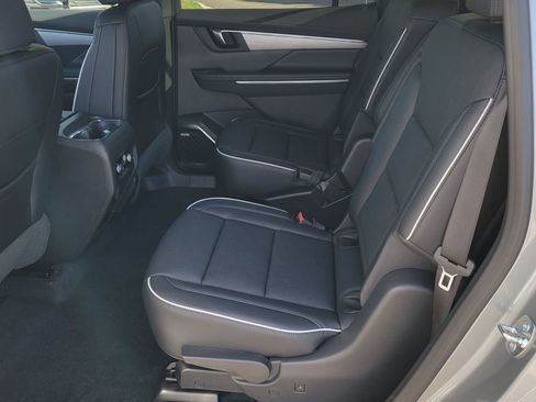 New 2026 Buick Enclave Preferred w/ Power Package AWD/4WD image 7