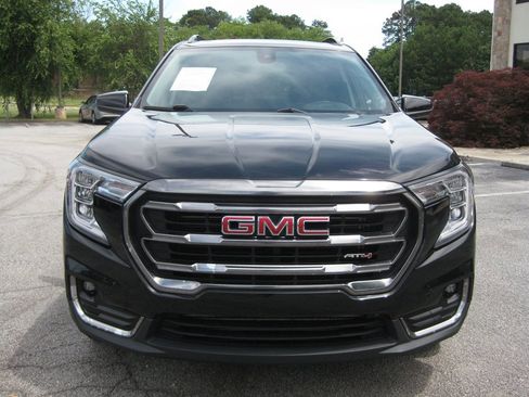 Used 2022 GMC Terrain AT4 AWD/4WD image 2