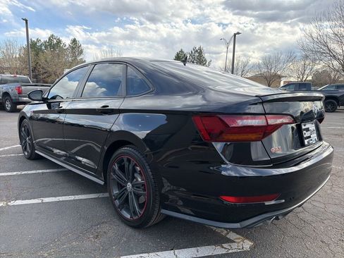 Used 2019 Volkswagen Jetta GLI image 5