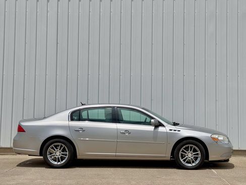 Used 2007 Buick Lucerne CXL w/ Luxury Package FWD image 7