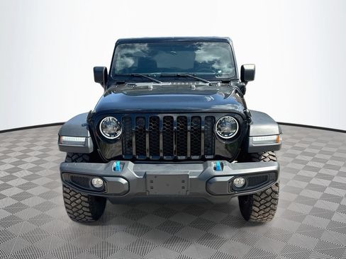 Used 2023 Jeep Wrangler Unlimited w/ Cold Weather Group AWD/4WD image 2