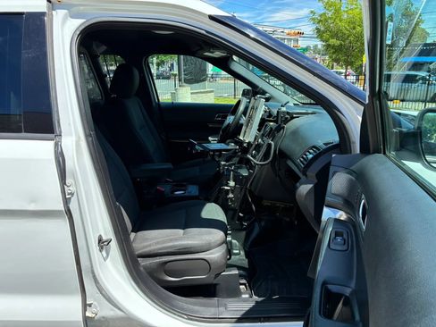 Used 2017 Ford Explorer 4WD Police Interceptor image 14