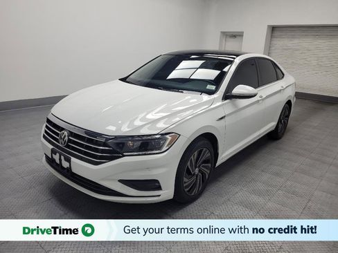 Used 2019 Volkswagen Jetta SEL Premium FWD image 1