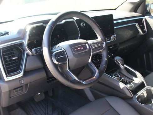 Used 2025 GMC Canyon Elevation w/ Convenience Package image 17