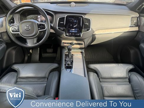Certified 2022 Volvo XC90 T6 Inscription w/ Lounge Package image 2