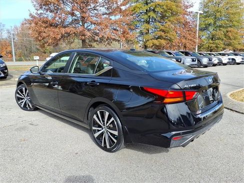 Used 2022 Nissan Altima 2.0 SR image 17