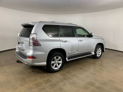 Used 2016 Lexus GX 460 w/ Navigation Package AWD/4WD image 8