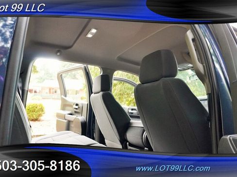 Used 2022 Chevrolet Silverado 1500 Custom w/ Safety Confidence Package AWD/4WD image 17