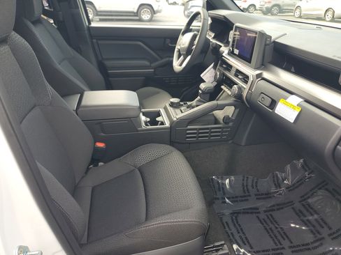 New 2026 Toyota 4Runner SR5 image 30