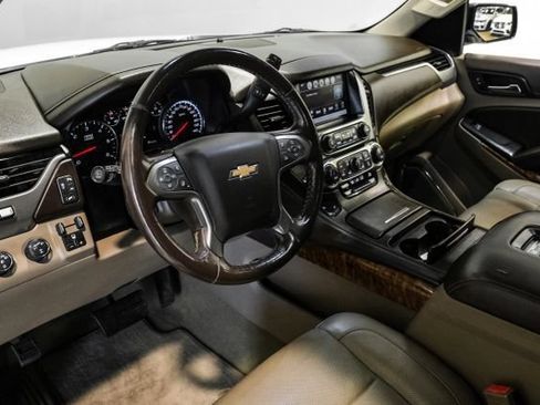 Used 2018 Chevrolet Tahoe Premier AWD/4WD image 4