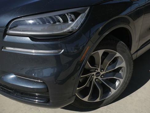 Used 2023 Lincoln Aviator Grand Touring w/ Equipment Group 301A image 3