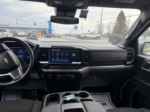 Used 2025 Chevrolet Silverado 1500 LT image 16
