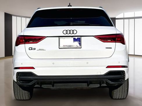 Used 2023 Audi Q3 2.0T Premium Plus w/ Premium Plus Package image 5