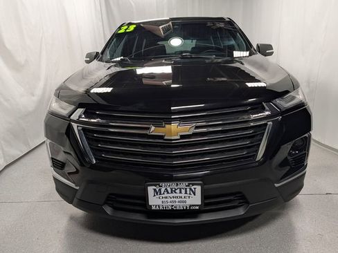 Used 2023 Chevrolet Traverse LT image 9