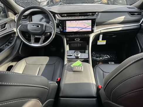 New 2026 Jeep Grand Cherokee Limited AWD/4WD image 31