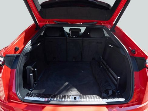 Used 2022 Lamborghini Urus Base image 15