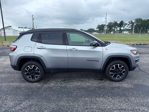 Used 2021 Jeep Compass Trailhawk AWD/4WD image 13