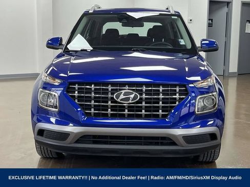 Used 2021 Hyundai Venue SEL FWD image 2