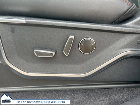 Used 2025 Ford F150 Raptor image 21