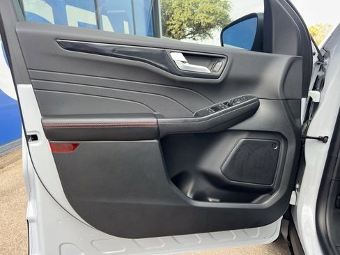 New 2026 Ford Escape ST-Line w/ Tech Pack #1 image 11