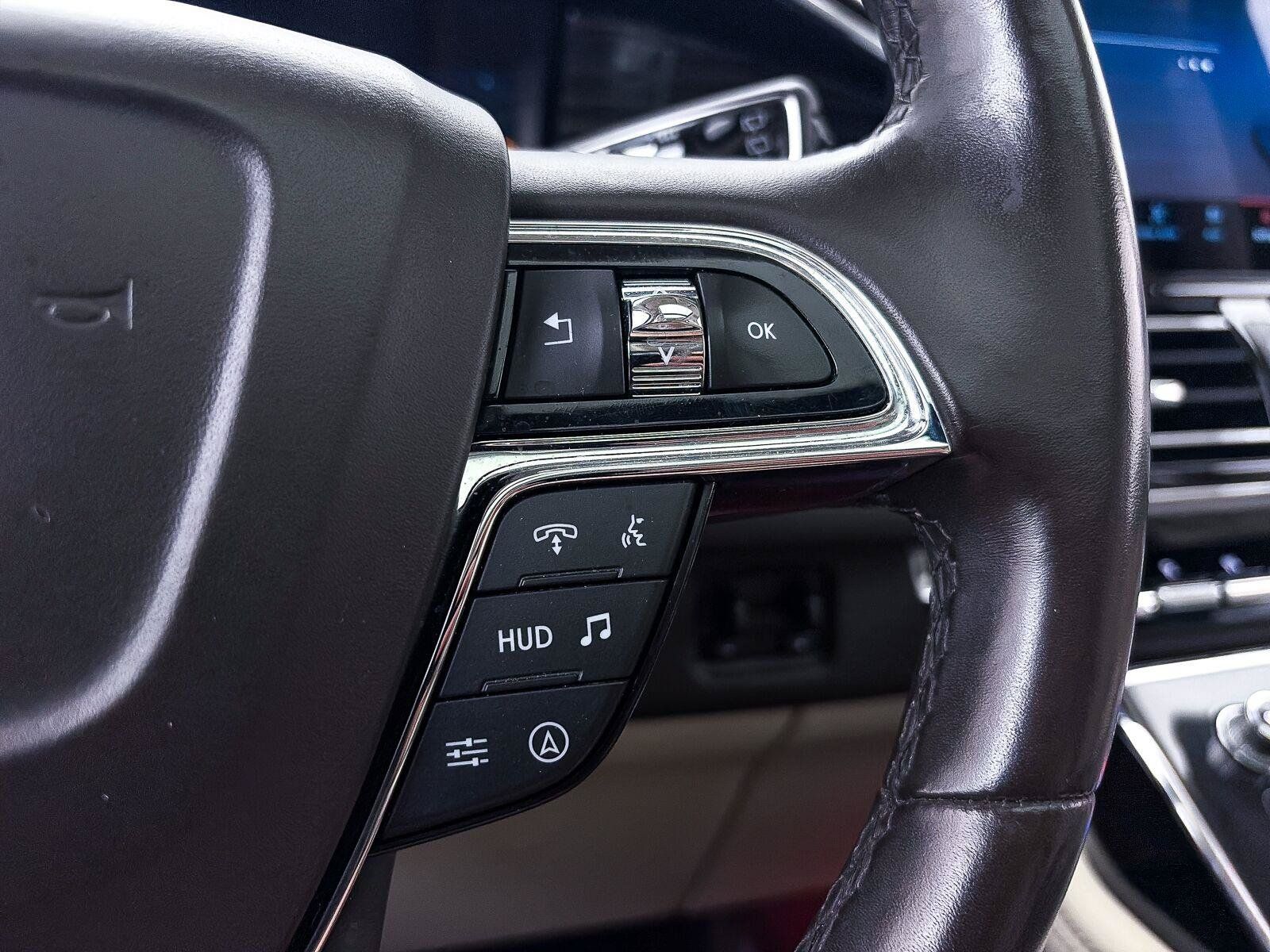 Used 2022 Lincoln Navigator Black Label AWD/4WD image 38