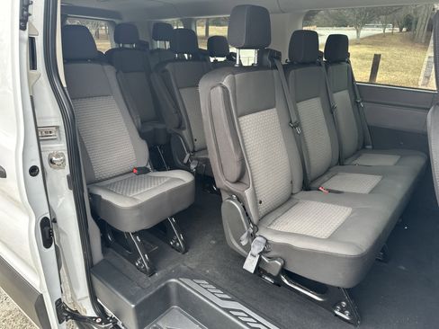 Used 2023 Ford Transit 350 XLT image 15