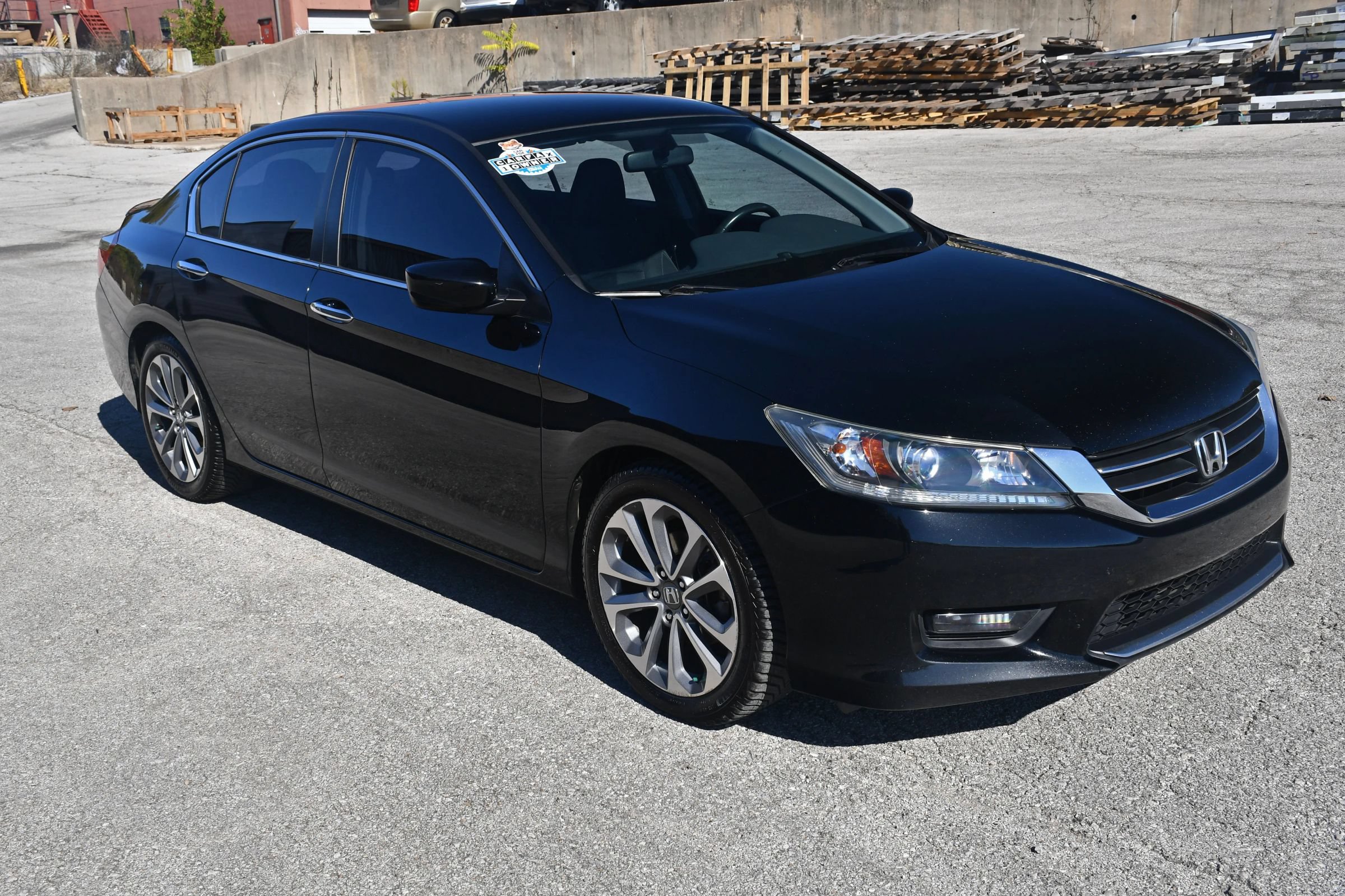 Used 2015 Honda Accord Sport image 4