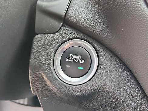 Used 2024 Chevrolet Equinox LT image 23